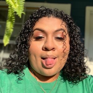 Meet your Posher, Karla